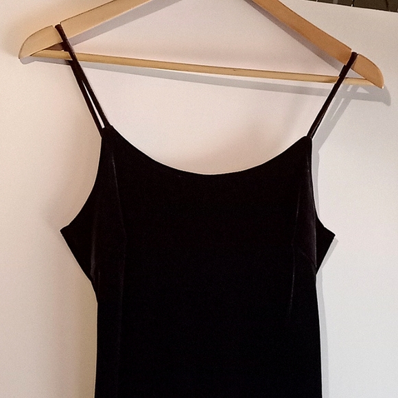 Chocolate brown velvet mini dress - Picture 3 of 7